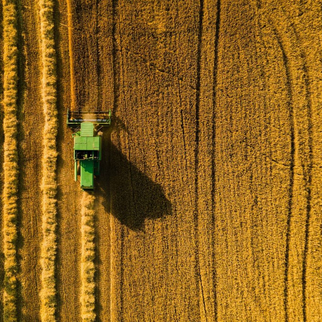 Sustainable agriculture by the Internet of Things – A practitioner’s approach to monitor sustainability progress